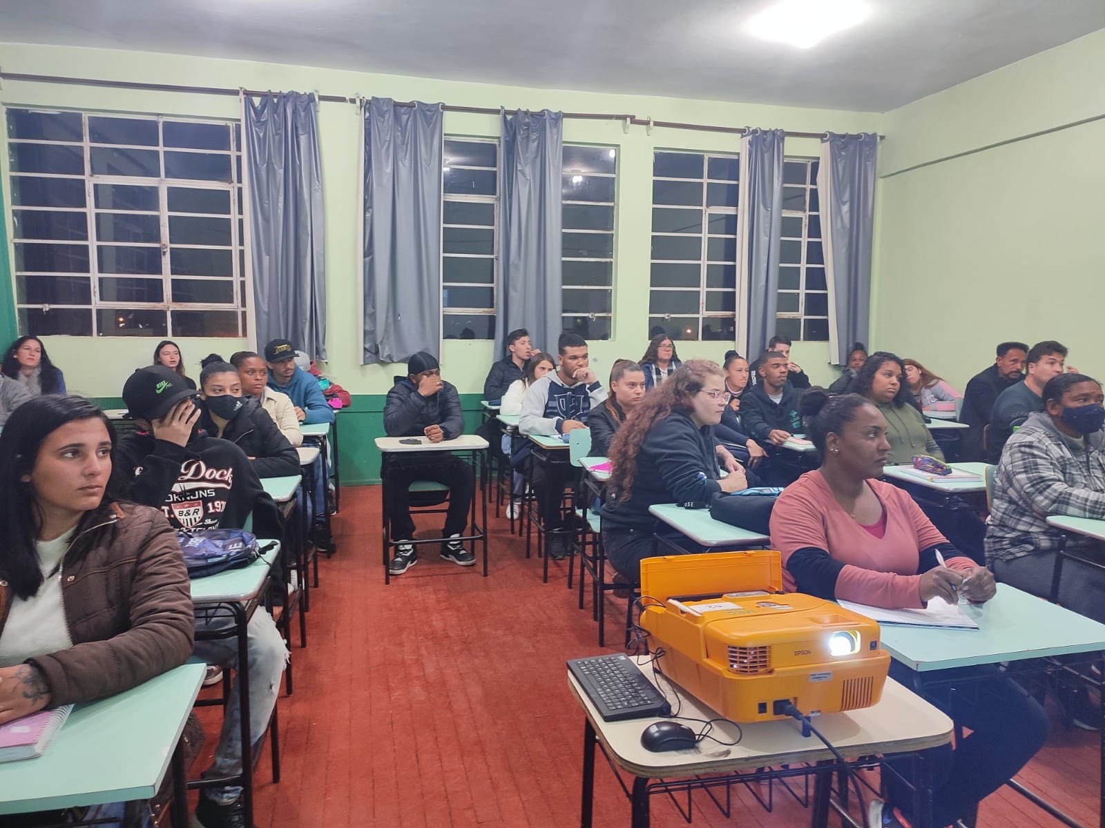 Estudantes da modalidade poderão fazer também cursos profissionalizantes