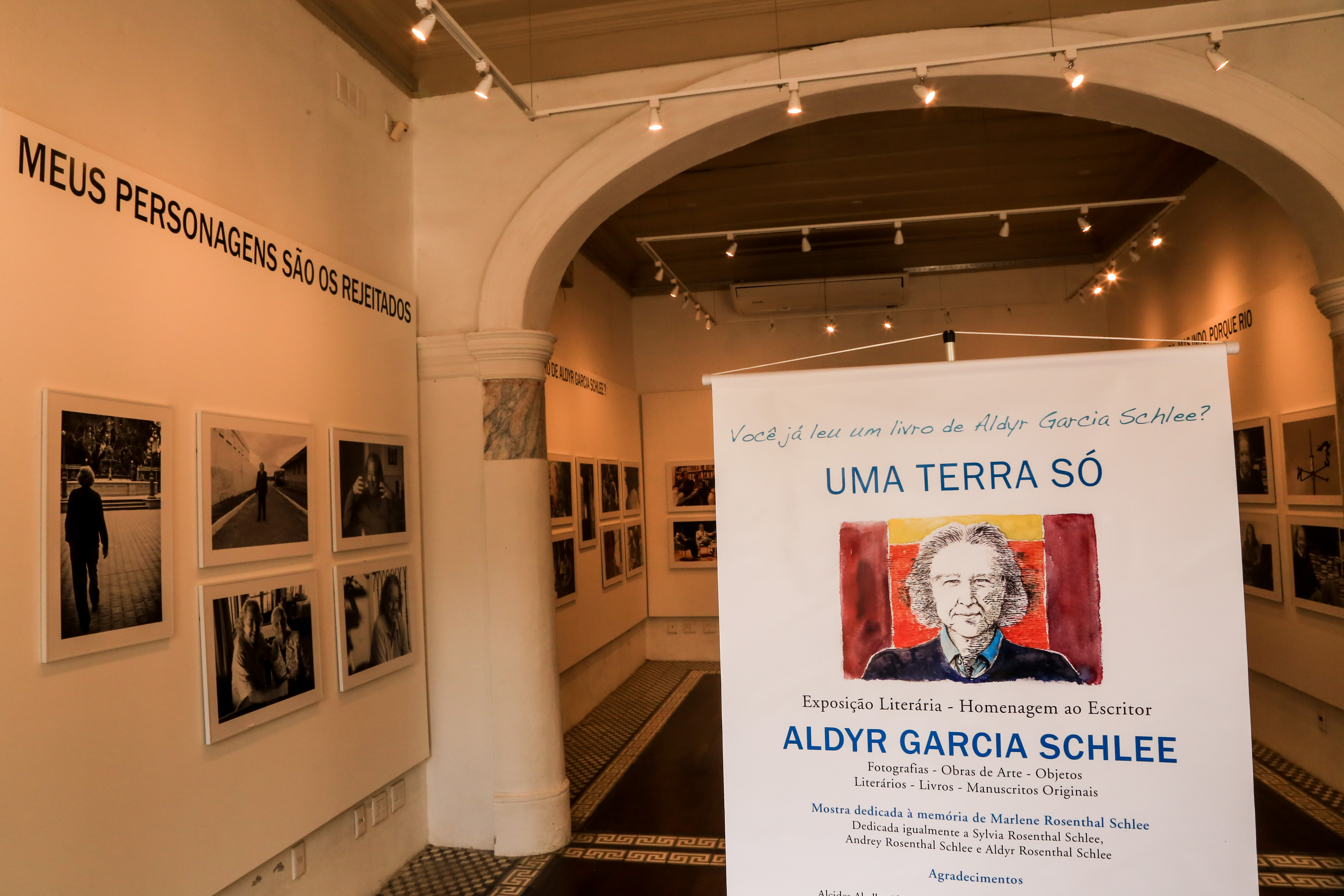 Jornadas Schlee falará sobre as obras do escritor, jornalista, professor e desenhista que morreu em novembro passado