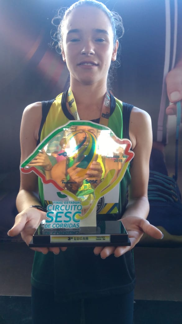 Mariana Terres é aluna do Projeto Atletismo Pelotas