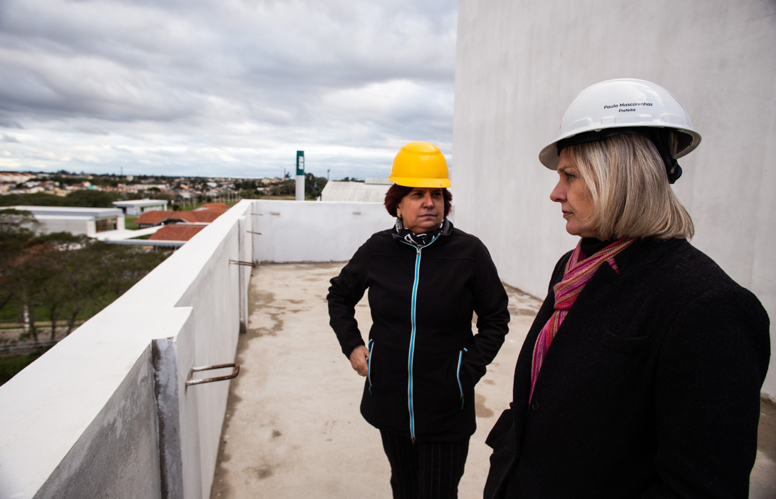 Prefeita Paula apresentou as obras em andamento à gestora que assume a pasta da Saúde no Município