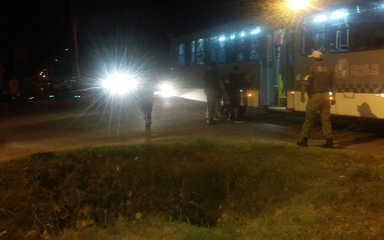 Agentes de Trânsito, Guardas Municipais, Brigada Militar e agentes da Secretaria de Segurança Pública se uniram no combate à criminalidade em diversos pontos da cidade