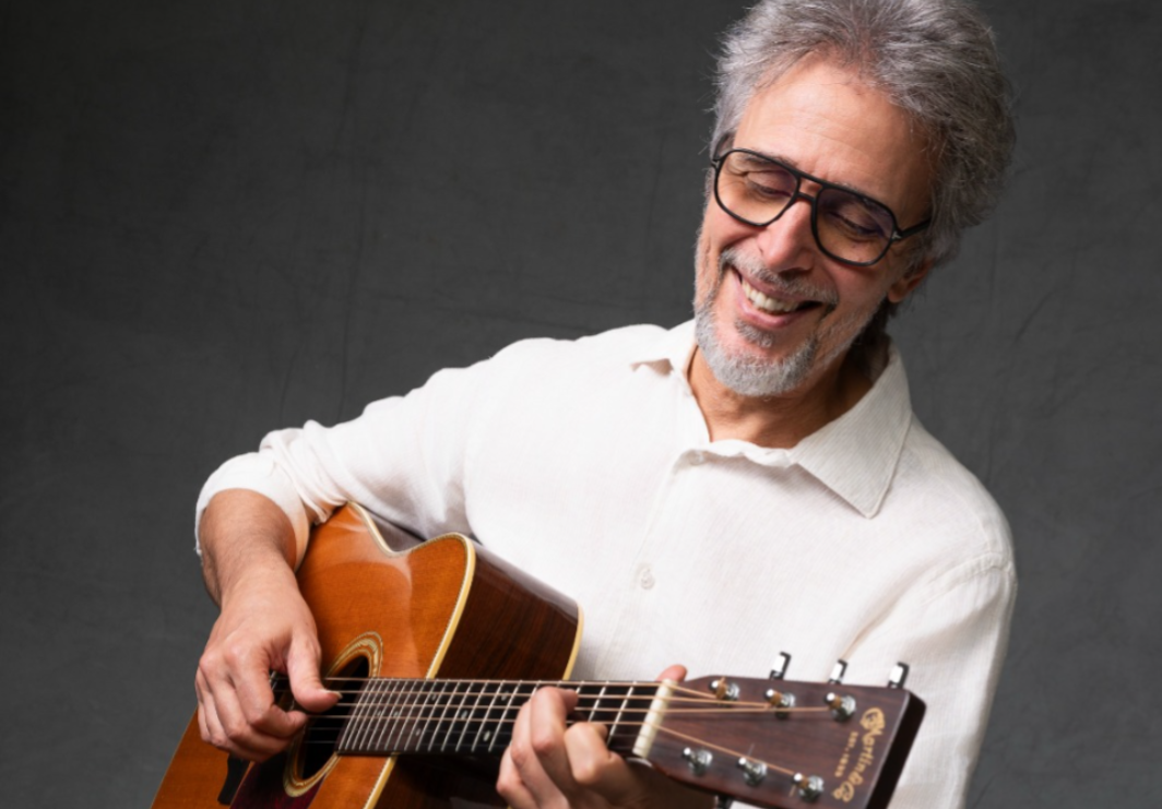 Evento começa às 18h, na rua. Show dentro do Theatro será para convidados e público em geral. Ingressos serão distribuídos na segunda (6/7), às 11h