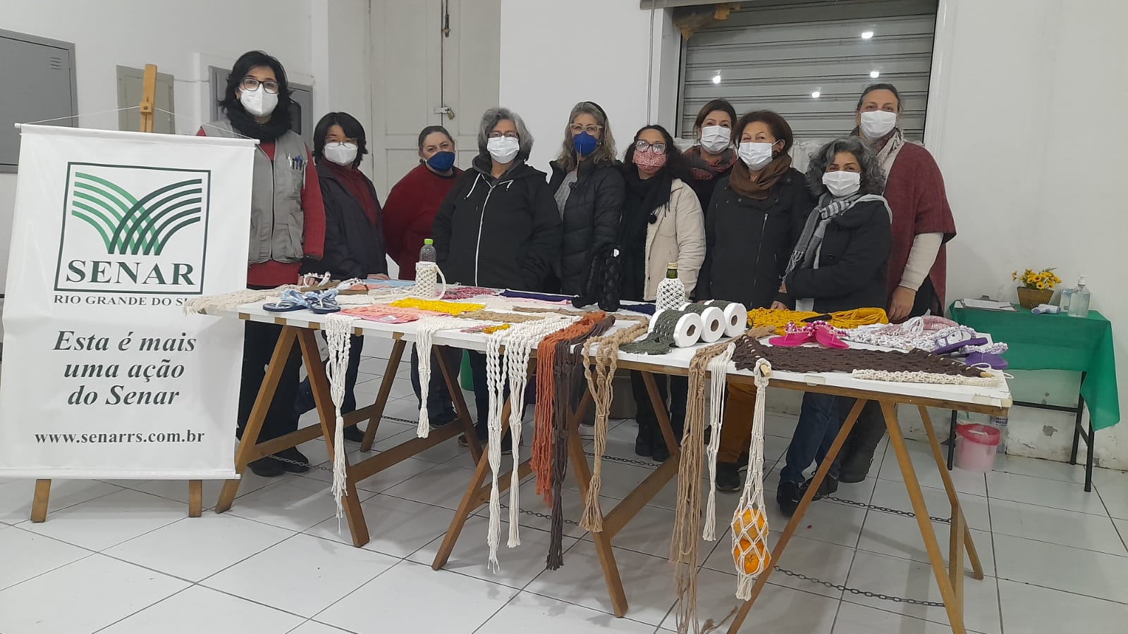 Curso de macramê, oferecido pela parceria entre a Prefeitura e o Senar/RS, capacitou 11 mulheres nesta semana