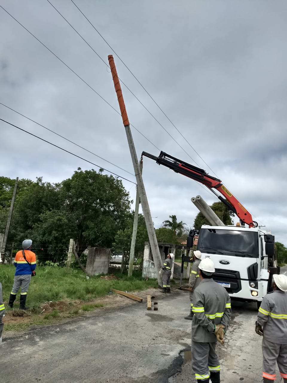 Projeto de nova iluminação pública prevê 2,3 km de extensão em via de acesso às praias