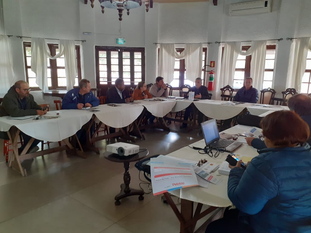 Na pauta, informes gerais e reforço de convite para festas municipais do interior