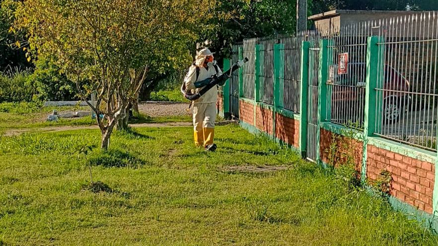 Secretarias de Saúde e de Serviços Urbanos retomam a campanha "Deu pra ti, aqui a dengue não se cria". Recolhimento de entulhos na Cohab Fragata será quinta-feira (22)