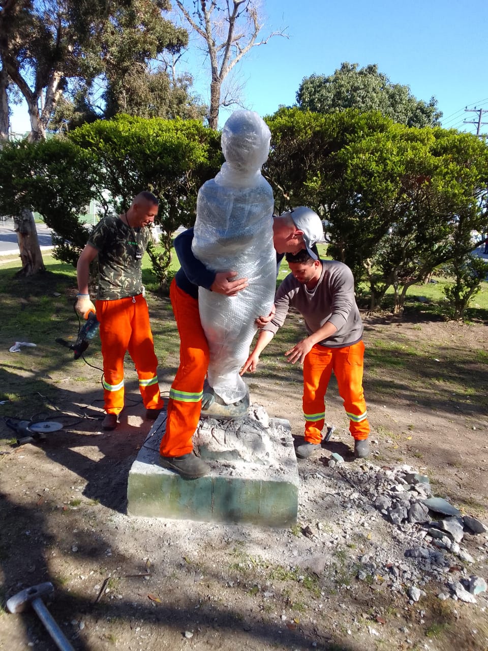 Trabalho integrado de secretarias municipais promoverá as melhorias necessárias no monumento instalado, até então, na avenida Bento Gonçalves