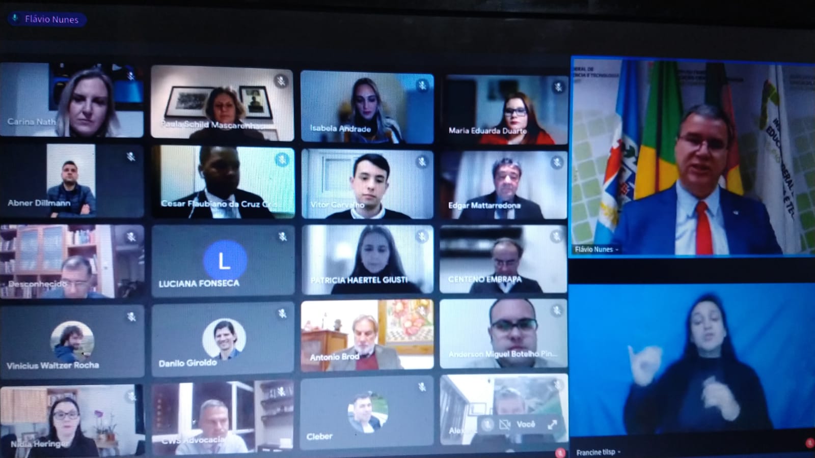 Evento também deu posse aos membros da gestão e aos diretores-gerais dos câmpus da instituição
