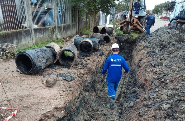 Autarquia substituiu tubulação na rua Francisco Carril visando à melhoria do escoamento da água da chuva