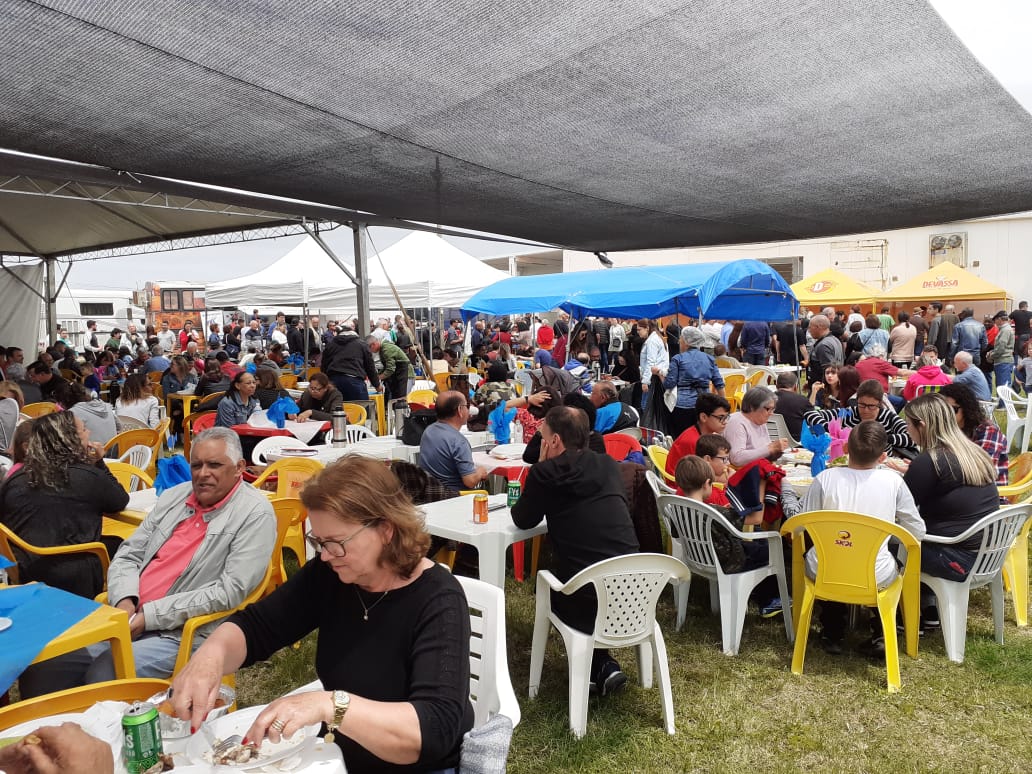 Comercialização de itens da gastronomia típica foi além das expectativas: 1,4 mil quilos de peixe e 4 mil bolinhos