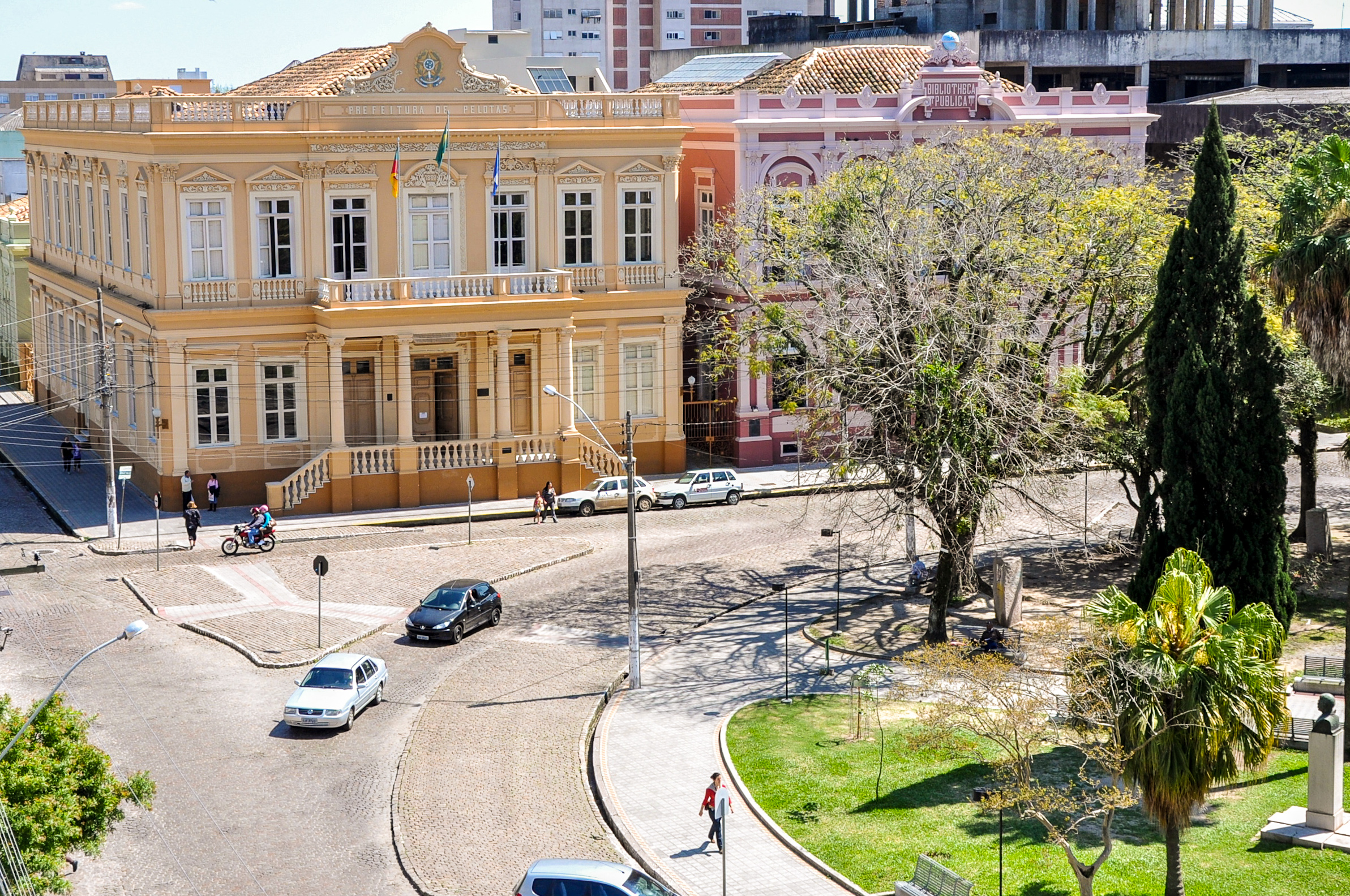 Em decorrência da manutenção da bandeira laranja, serão liberados eventos em locais que respeitem o teto de ocupação de 25% do previsto no PPCI