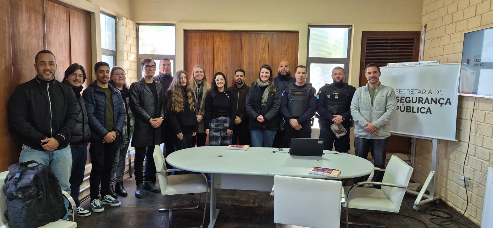 Visita aconteceu na manhã desta quinta (25) com estudantes da Pós-Graduação em Segurança Pública e Penal e do curso de Direito