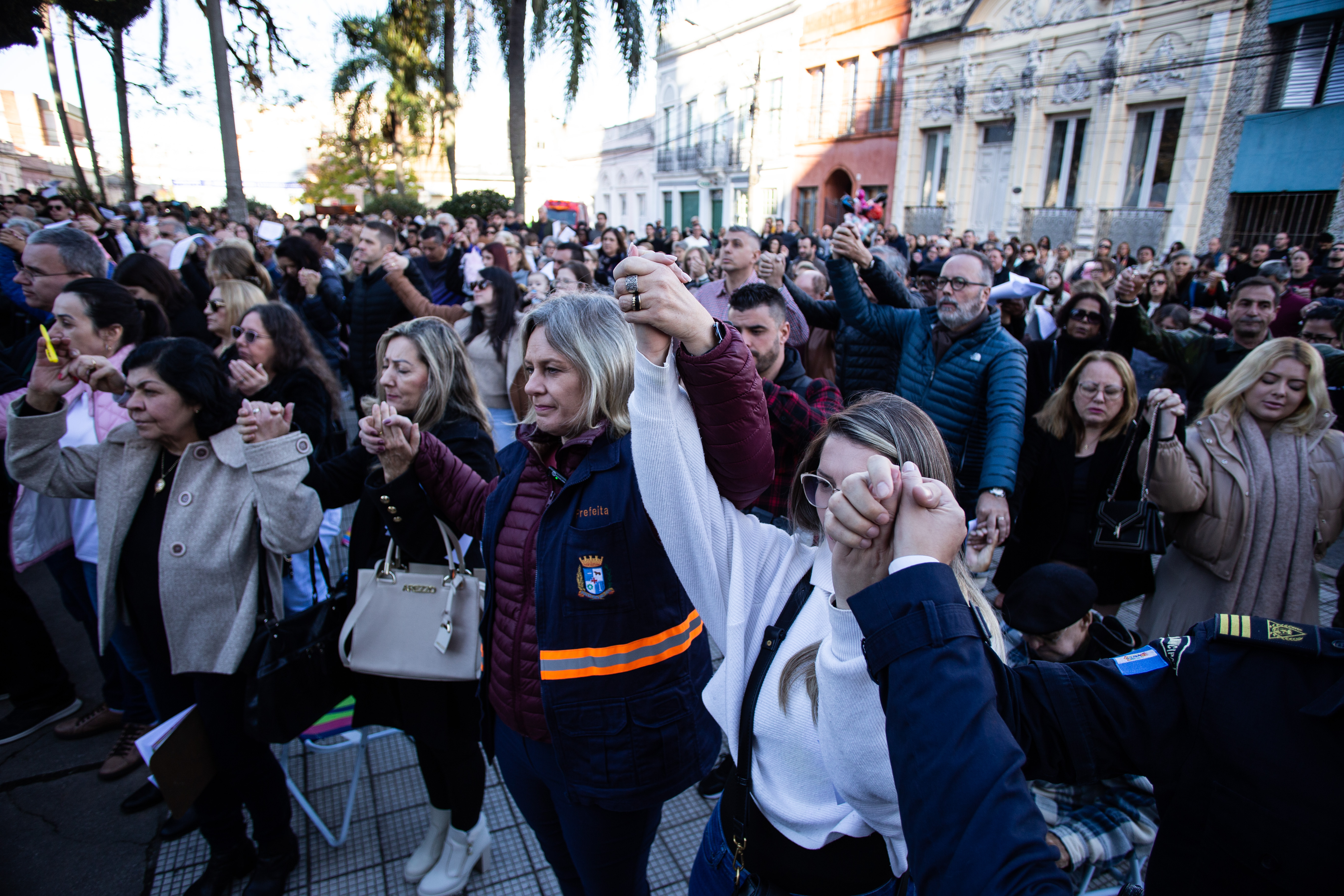Prefeita Paula Mascarenhas participa das manifestações religiosas e registra agradecimentos às frentes de apoio e à comunidade