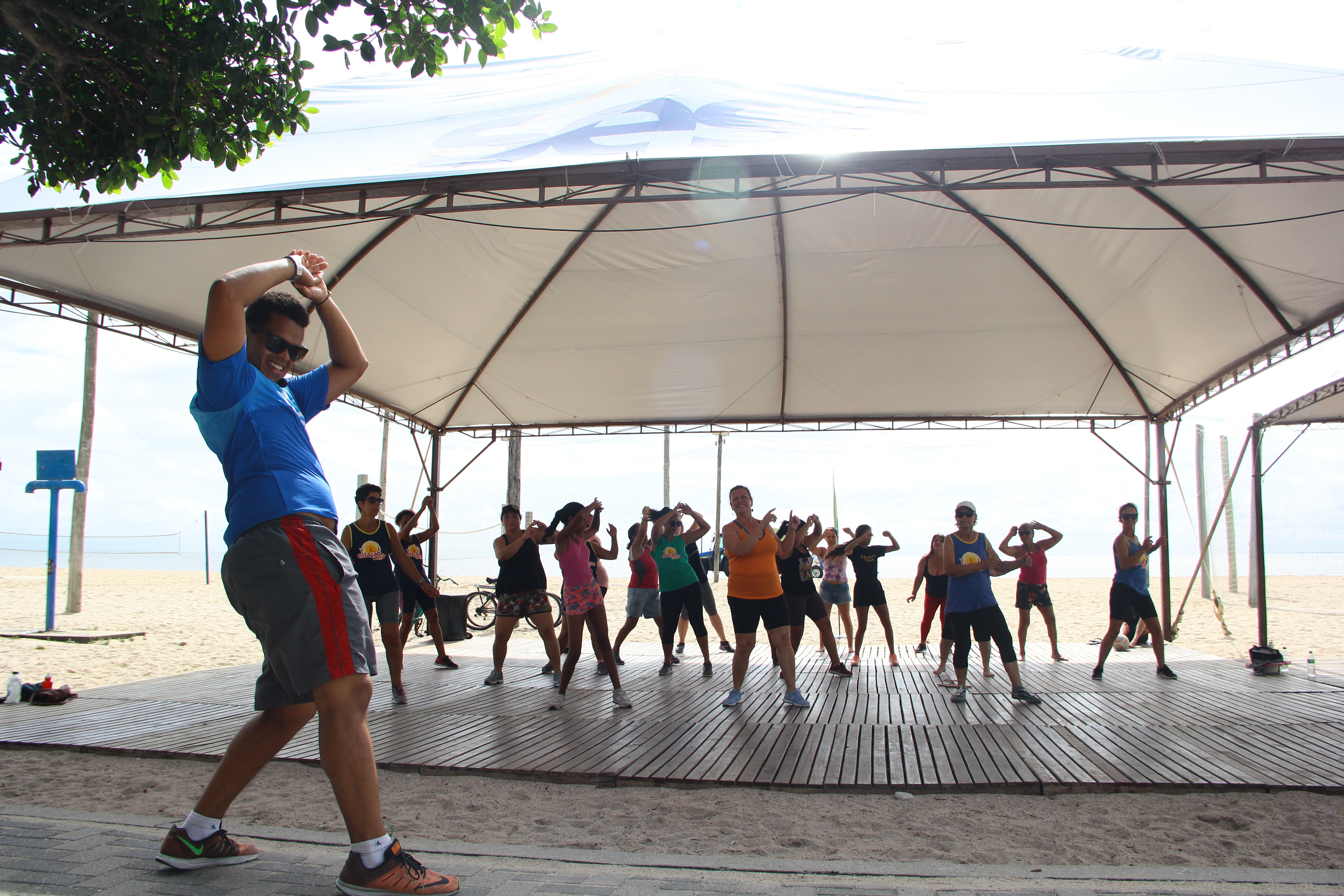 Neste sábado, o espaço vai oferecer treinamento funcional, espaço kids, quadras esportivas, slackline, oficina de rugby, entre outros