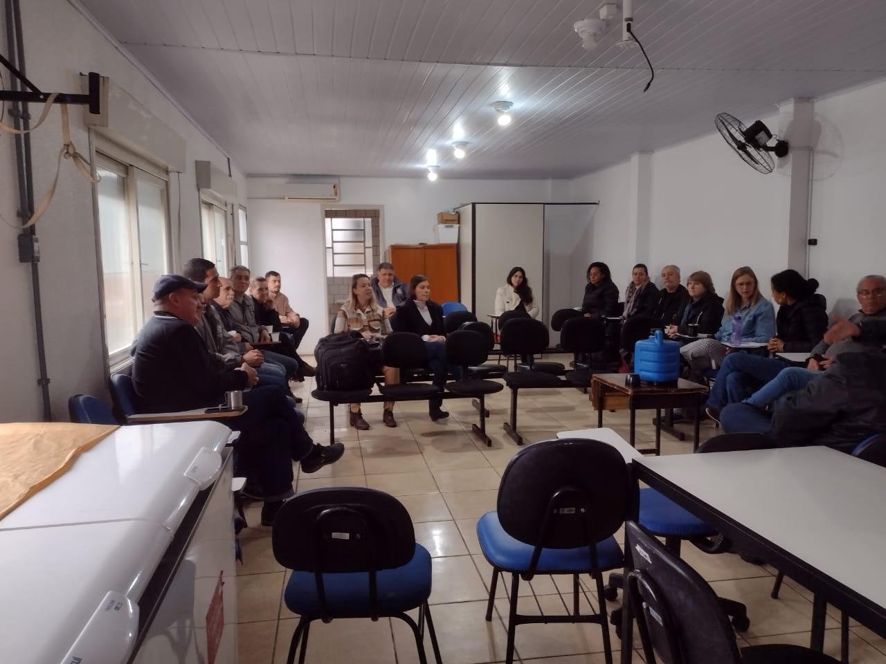 Roda de conversa reúne diversos órgãos para troca de experiência e informações
