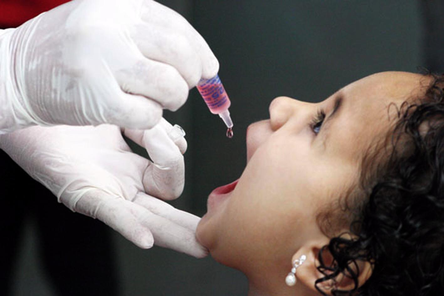 Município quer atingir a meta de aplicação de 15 mil doses. Trailer itinerante vai até os bairros para garantir o distanciamento social durante a pandemia