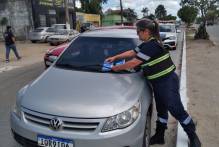 Orientação para estacionamento irregular segue no fim de semana