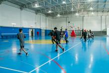Prefeitura inicia aulas de basquete no Ginásio Karosso