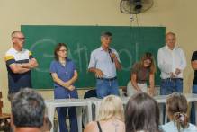 Prefeito firma compromissos com população do Arco-Íris