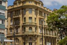 Prefeitura interdita rua do Grande Hotel por solicitação do Corpo de Bombeiros