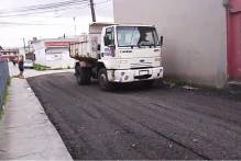 Rua Padre Ozy Fogaça recebe camada de fresa asfáltica