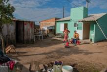 Moradores do Getúlio Vargas recebem novas casas
