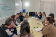 Secretária de Educação se reúne com diretores de escolas credenciadas