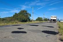 Secretaria de Obras repara trecho viário entre Barro Duro e Alphaville