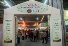 Pavilhão da Agricultura Familiar movimenta Fenadoce