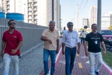 Prefeito acompanha entrega de trecho viário asfaltado no Areal