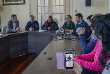 Prefeita em exercício coordena reunião com motoristas de aplicativos