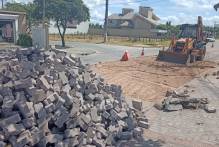 Prefeitura faz reparos em ruas da Cohab Lindóia