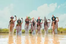 Espetáculo gratuito leva cultura indígena ao palco do Sete de Abril