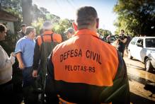 Defesa Civil retira 16 pessoas de casa na Colônia Z3