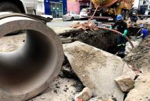 Tubulação de drenagem é substituída em trecho da rua Tiradentes