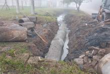 Prefeitura promove obras de desobstrução e drenagem na Estrada da Costa