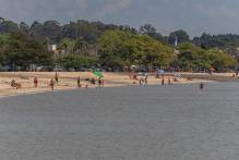 Balneabilidade: saiba como são feitas as análises no Laranjal