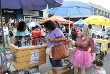 Ambulantes se preparam para a festividade de Iemanjá