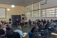Secretarias discutem projeto de pesquisa quanto à saúde mental docente