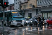 Transporte público terá alterações nos trajetos devido à chuvas