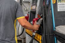 Preços de todos os combustíveis voltam a subir em abril