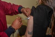 Prefeitura vacina contra HPV no Ruas do Lazer