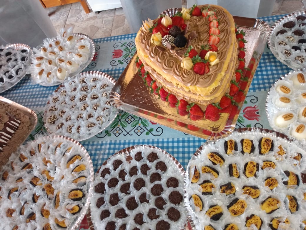 Tortas e Docinhos e Informática Básica são conteúdos disponibilizados no mês de março