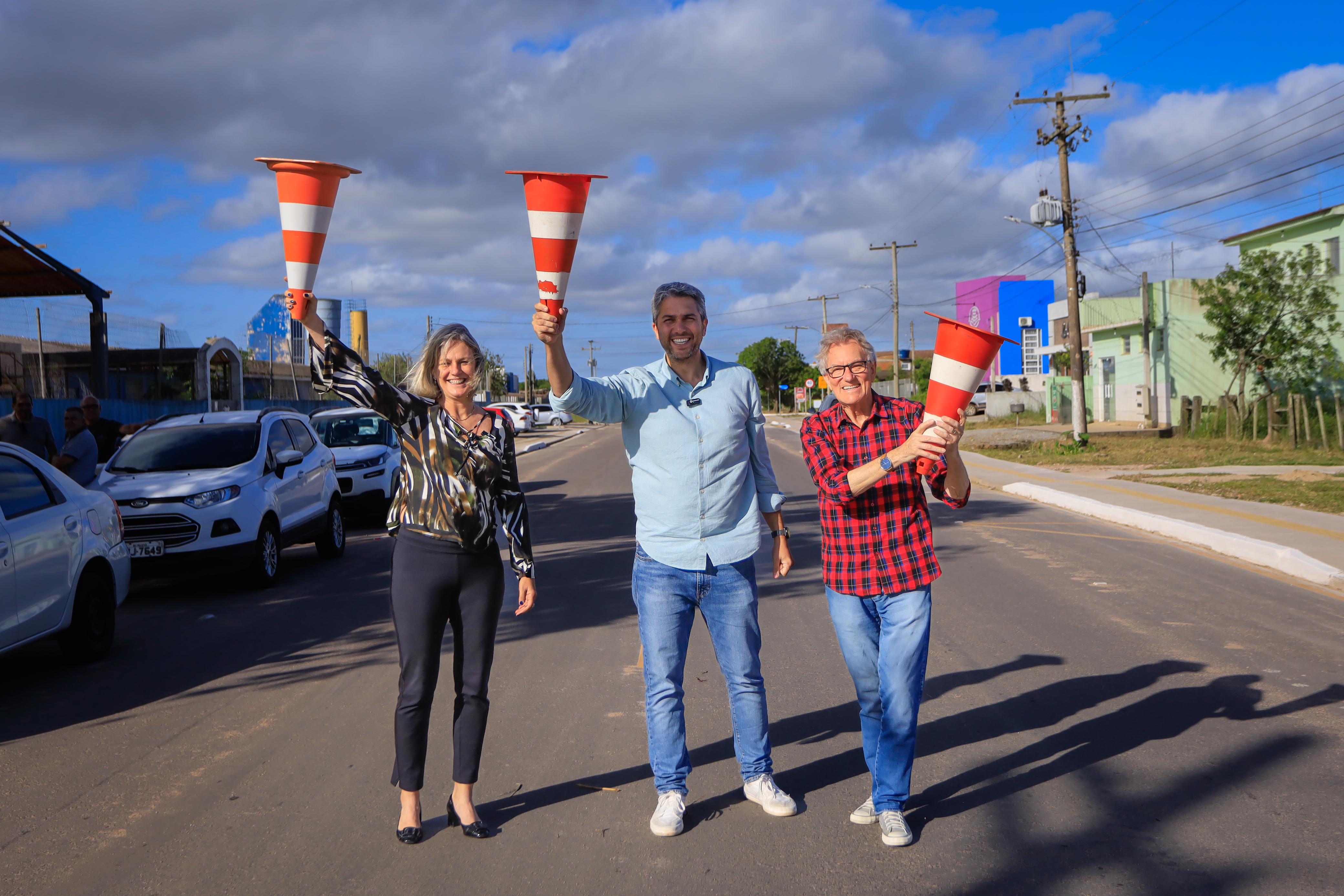 Avenida Quatro contou com investimento de mais de R$2,3 milhões, via emenda parlamentar do deputado Federal Daniel Trzeciak e contrapartida municipal