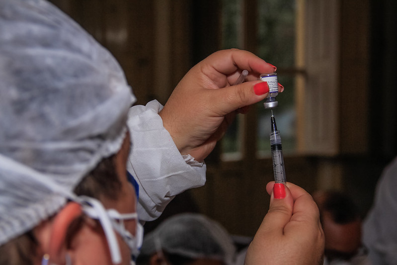 A imunização deste público acontecerá na sexta-feira (17), no IFSul, e no sábado (18), nos bairros
