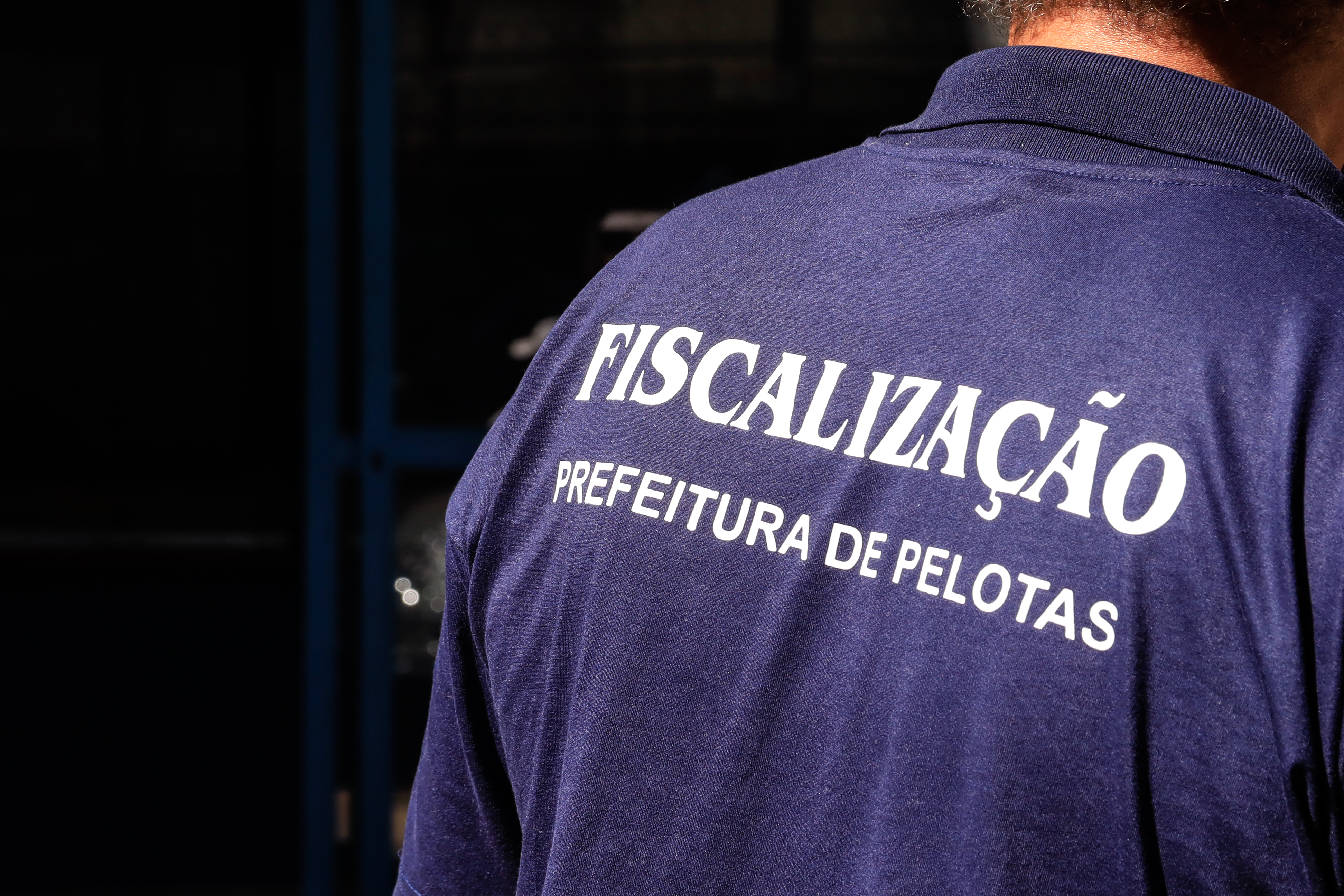 Ação de fiscalização reuniu forças de segurança e vistoriou dez ferros-velhos