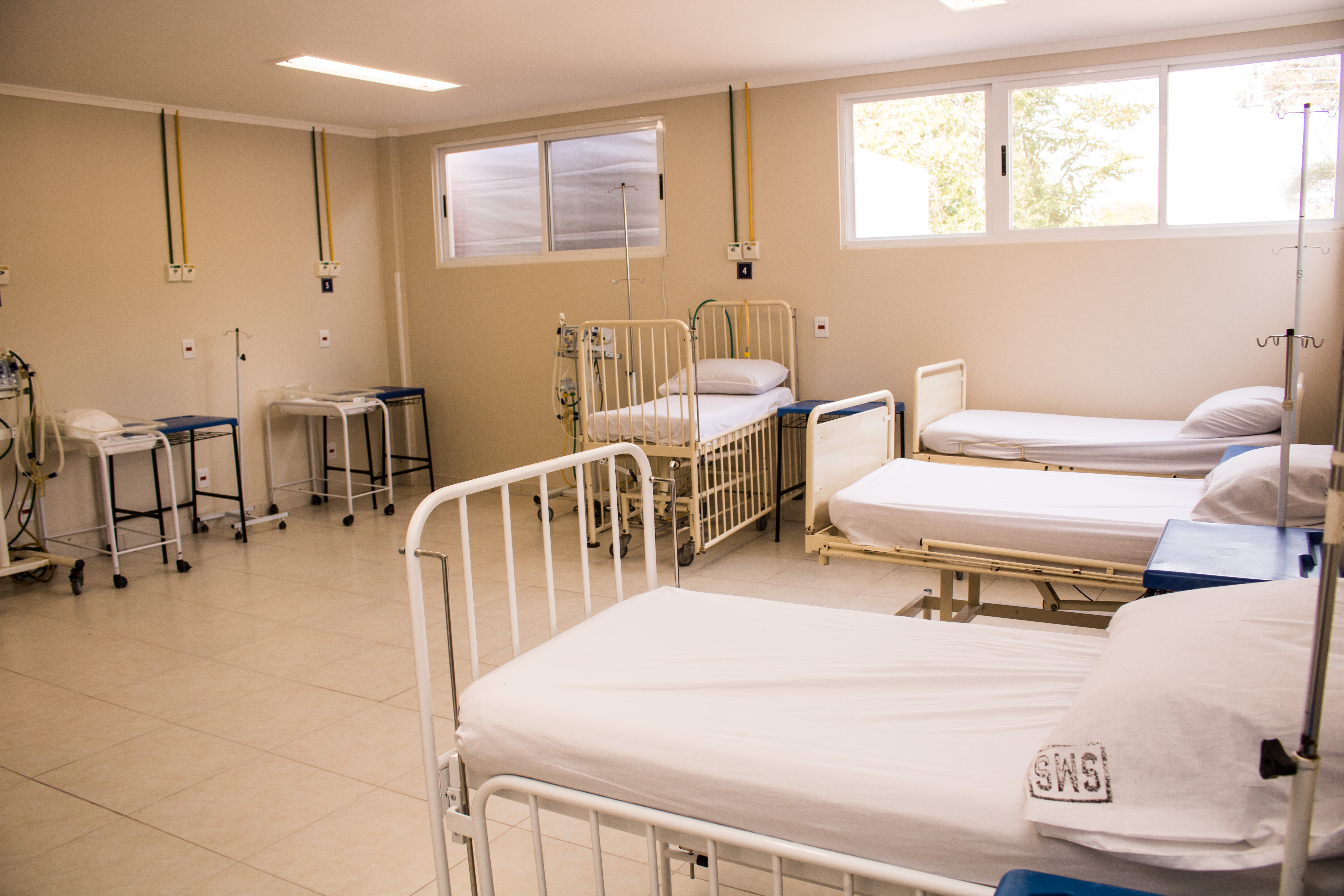 Alguns leitos, hoje dedicados para pacientes Covid, poderão ser direcionados para a ampliação das cirurgias eletivas que estão em processo de retomada no município