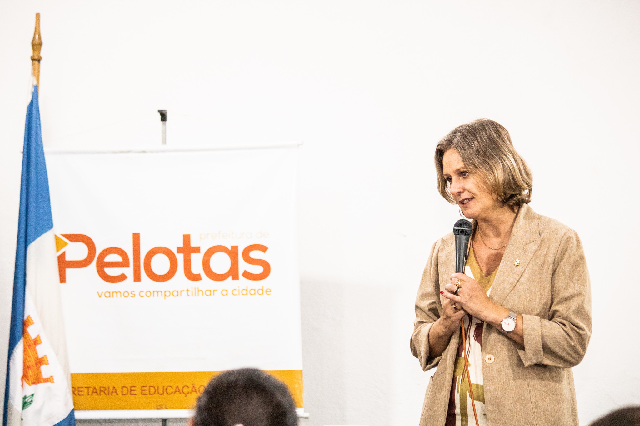 Pelotas será a primeira cidade do Rio Grande do Sul a utilizar o programa Compasso nas escolas públicas, alcançando 1,3 mil alunos de 1º a 5º ano. Iniciativa integra o Pacto Pelotas pela Paz