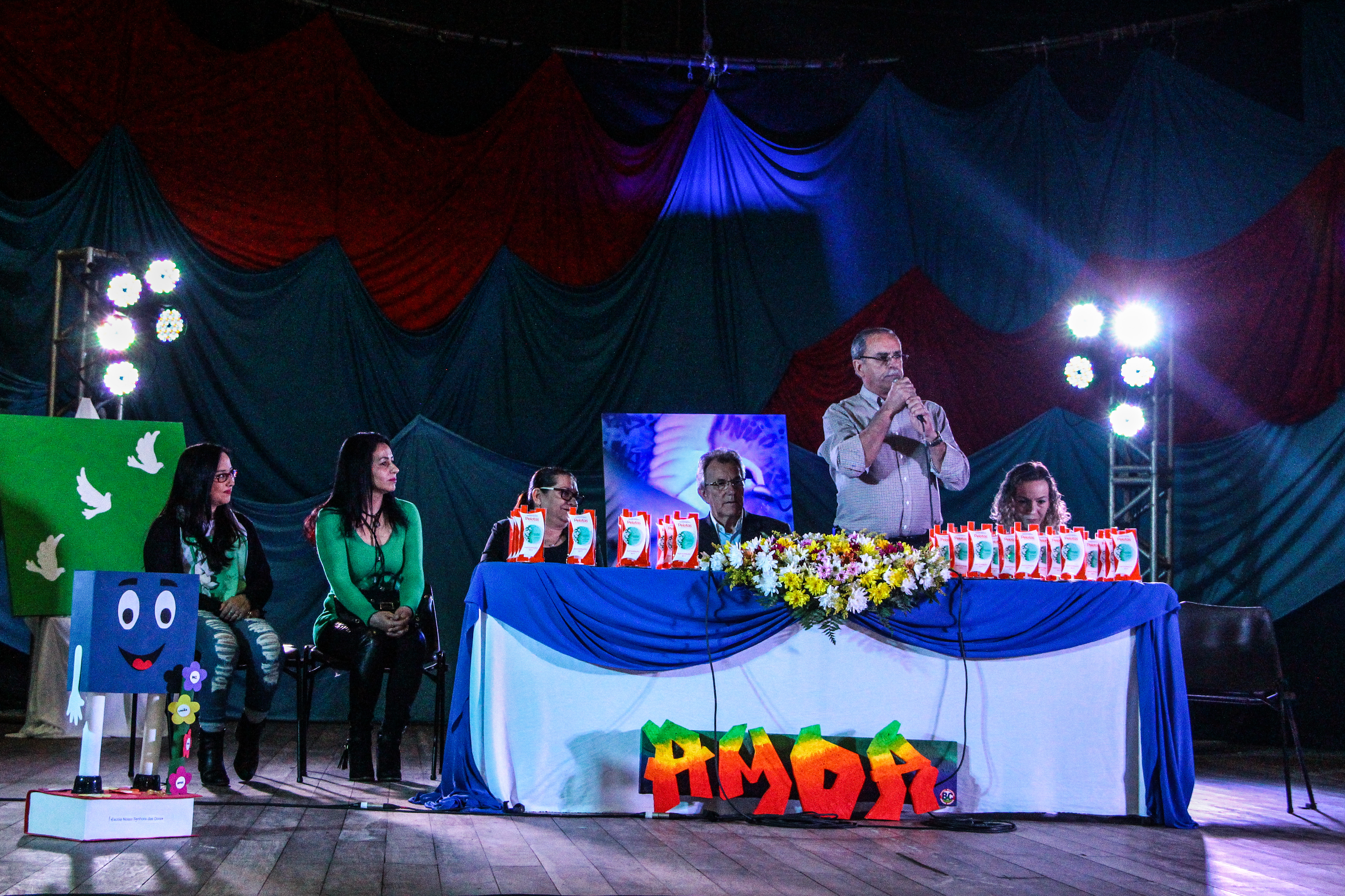 Evento traz à mostra trabalhos dos anos iniciais e finais de escolarização