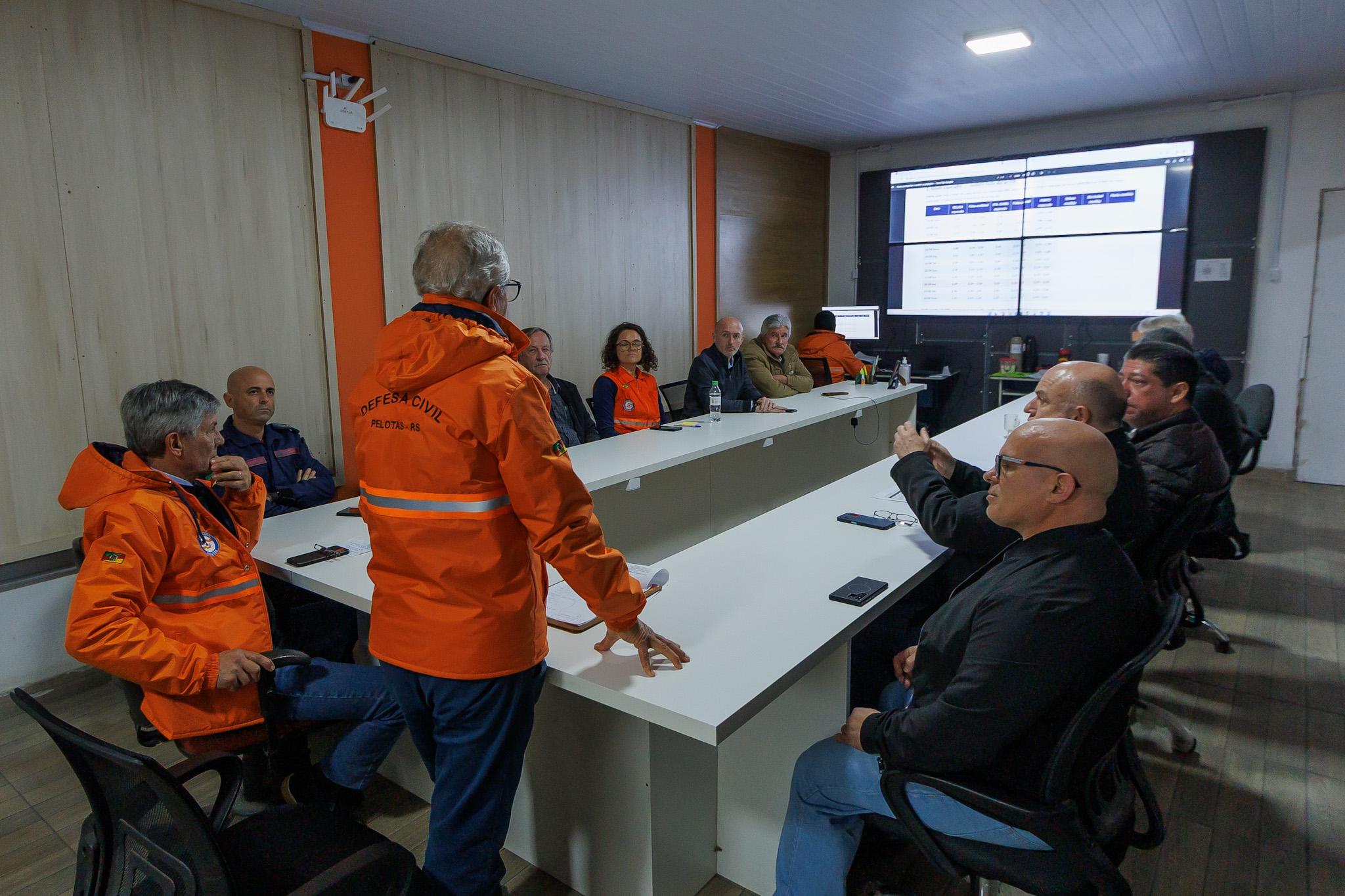 Ciclone previsto para a madrugada de quinta-feira deverá trazer chuvas de até 40 milímetros e rajadas de vento de 75 quilômetros por hora